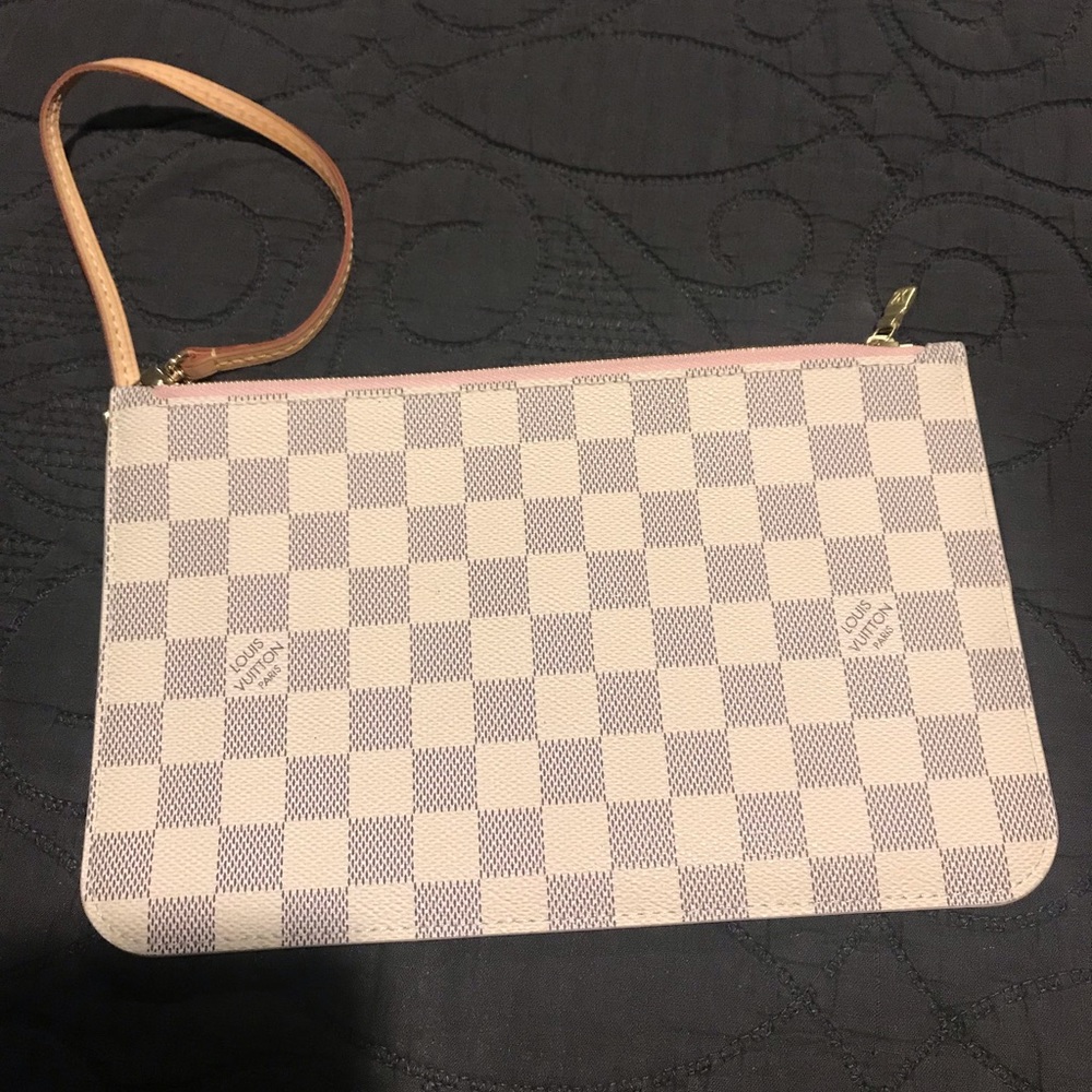 Never full MM Pouch